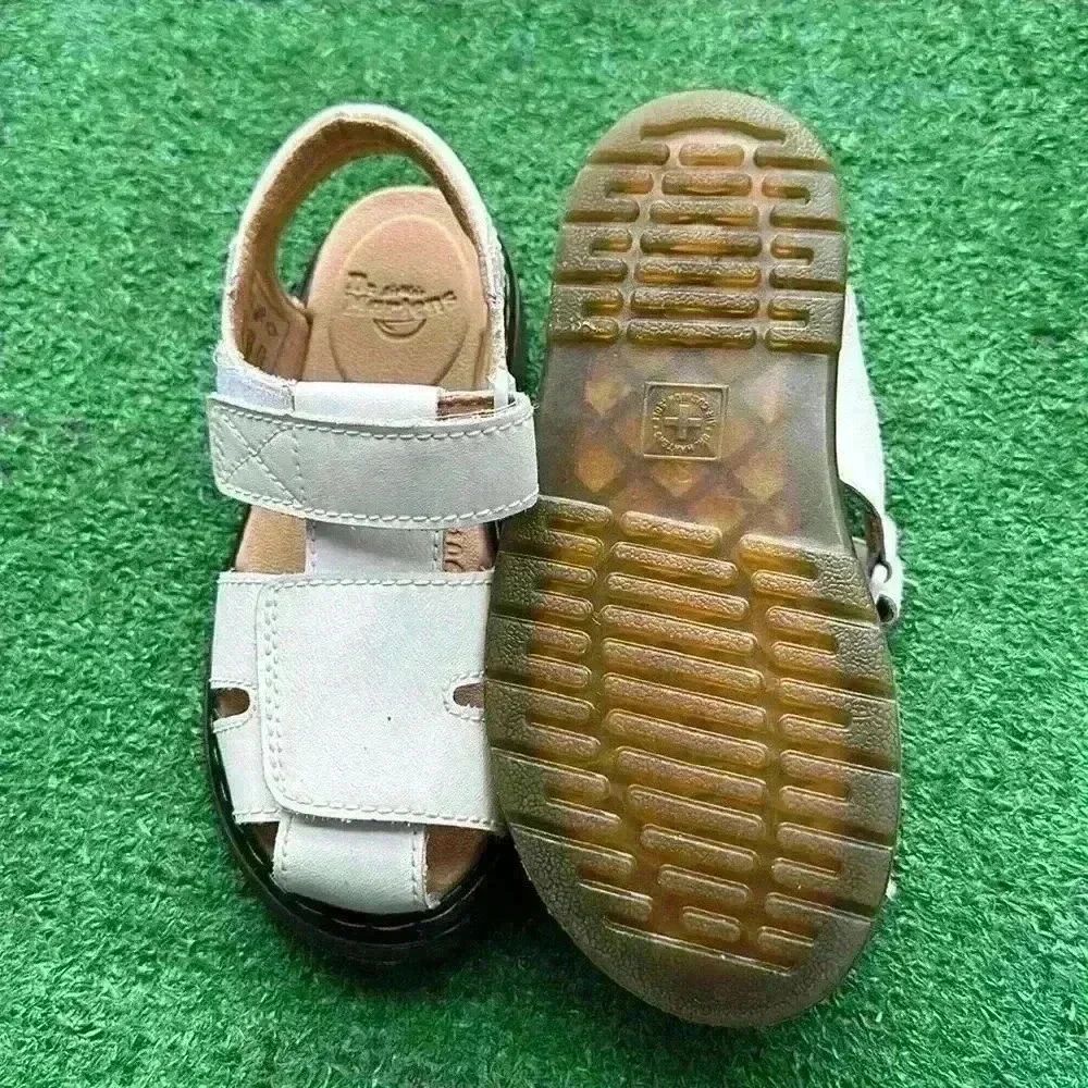 Dr. AirWair Martens kids white shoes